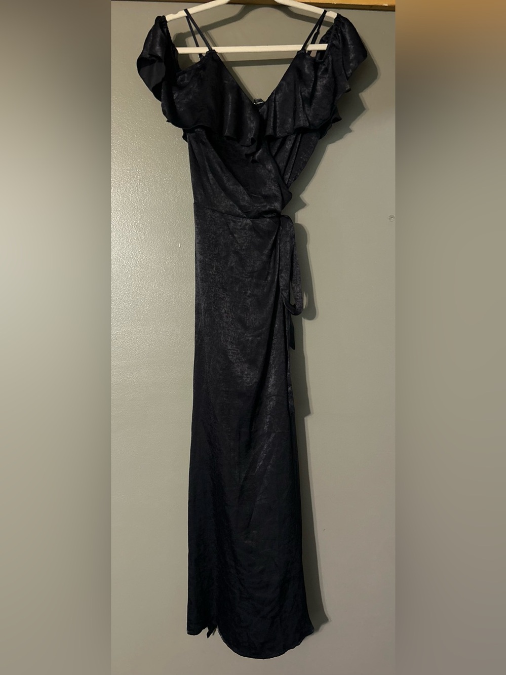 Simplee NWT Black Satin Wrap Maxi Dress XL Ruffle Off Shoulder Formal Wedding